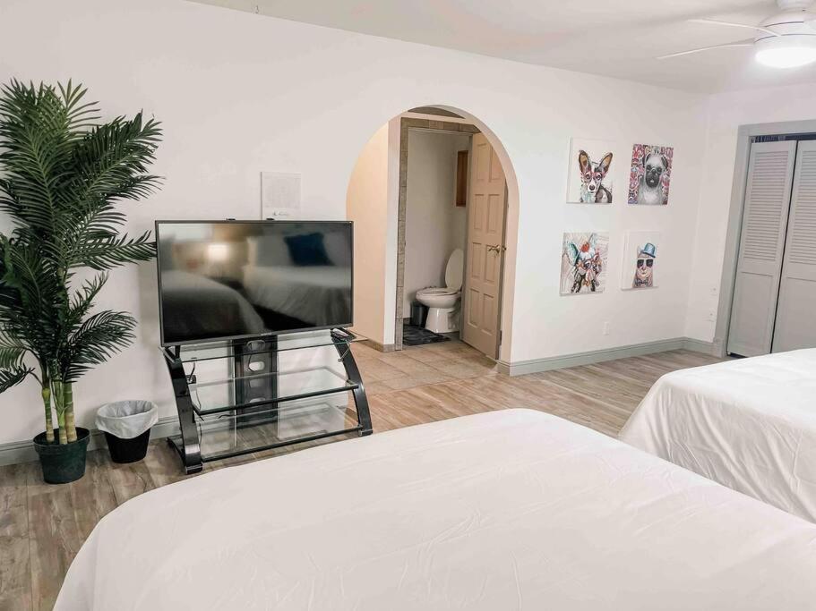 *Entertainment Villa* 5Min To Strip Optional Heated Pool Jacuzzi! Лас-Вегас Екстер'єр фото