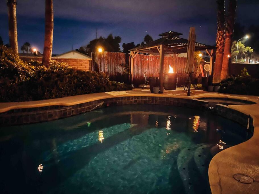 *Entertainment Villa* 5Min To Strip Optional Heated Pool Jacuzzi! Лас-Вегас Екстер'єр фото