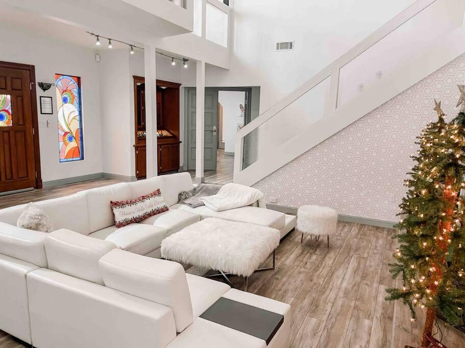 *Entertainment Villa* 5Min To Strip Optional Heated Pool Jacuzzi! Лас-Вегас Екстер'єр фото